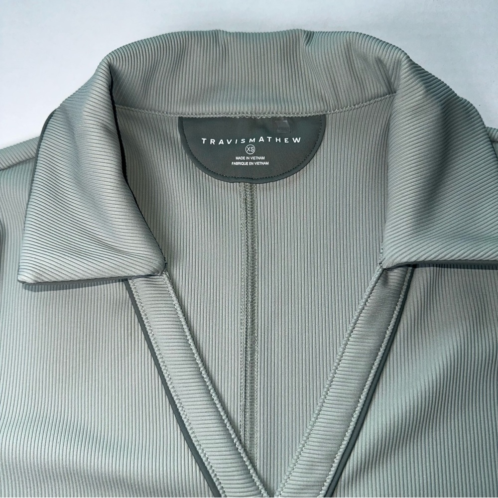 Travis Mathew Tropical Outlook Moveknit Rib Polo Athleisure Activewear - Picture 3 of 8